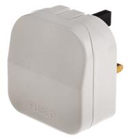 ecp-wnr-3a PowerConnections Europe to UK Mains Connector Converter, Rated At 3A