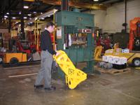 fg9s1100yel Rubbermaid Commercial Products Yellow PE Folding Barrier