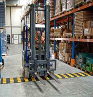 204-1760 RS PRO Rubber Speed Bump, 500 mm x 600mm x 20 mm, 5km/h Speed Limit