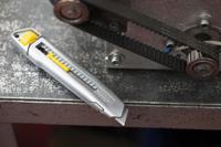 0-10-018 Stanley Safety Knife with Snap-off Blade, Retractable, 18mm Blade Length