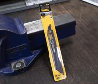dt99552-qz DeWALT, 14 → 18 Teeth Per Inch 203mm Cutting Length Reciprocating Saw Blade, Pack of 5