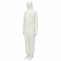 7000089612 3M White Coverall, CE, M