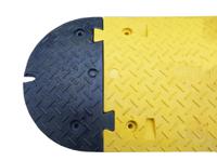 174-5931 RS PRO High Visibility Rubber Speed Bump, 2.5 m x 430mm x 70 mm, 15km/h Speed Limit
