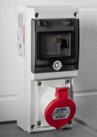 6323217-r Scame, DOMINO IP44 Red Wall Mount 3P + N + E RCD Industrial Power Connector Socket, Rated At 32A, 415 V