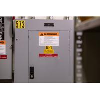 m4c-1000-595-rd-wt Brady B-595 on White on Red Label, 25.40 mm Width