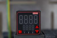 124-1071 RS PRO Panel Mount PID Temperature Controller, 48 x 48mm, 3 Output Relay, SSR, 110 → 240 V ac Supply Voltage