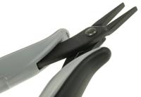 245-0542 RS PRO Flat Nose Pliers, 140 mm Overall, Straight Tip, 17mm Jaw, ESD