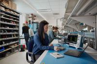 mdo32-3-bw-100 Tektronix 3 Series, 100 MHz Bench Oscilloscope, 16