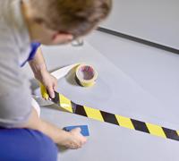 60960-00002-00 Tesa 60960 Black, Yellow PET Film 20m Floor Tape, 0.175mm Thickness
