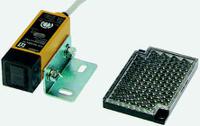 e3jk-tr11-2m Omron Through Beam (Emitter and Receiver) Photoelectric Sensor 40 m Detection Range Relay IP64 Block Style E3JK-TR11 2M