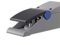151181519 Schmersal Industrial Duty Momentary Foot Switch - Aluminium Case Material, NC/NO, 4 A Contact Current, 230V Contact