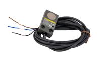 tl-w5f1 Omron Inductive Block Proximity Sensor, 5 mm Detection, PNP NO, 12 → 24 V dc