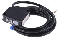 e3jk-rr11-2m Omron Retroreflective Photoelectric Sensor, Block Sensor, 7 m, 100 mm Detection Range