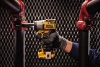 dcf902d2-gb DeWALT 3/8 in 12V, 2Ah Impact Wrench Type G - British 3-Pin