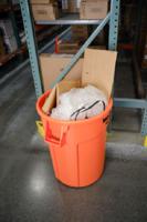 2119308 Rubbermaid Commercial Products Brute Vented 32gal Orange Polypropylene Waste Bin