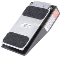 116-669 RS PRO Medium Duty Momentary Foot Switch - Aluminium Case Material, SP-CO, 20 A @ 250 V ac Contact Current, 250V