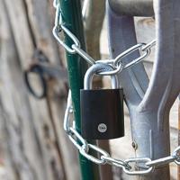 y90sb451291 Yale Padlock Hardened Steel Steel Padlock, 9mm Shackle, 48mm Body