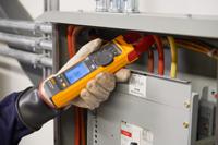 fluke-393fce Fluke 393FC/E Clamp Meter Wi-Fi, 1000A dc, Max Current 2500A ac CAT III 1500V With RS Calibration