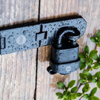 y220b611231 Yale Padlock Weatherproof Padlock, 12mm Shackle, 62mm Body