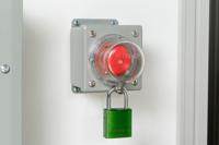139796 Brady Transparent 1-Lock Polycarbonate Push-button & Rotary Switch Lockouts, 7.00mm Shackle