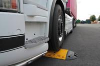 hd700bk Viso Rubber Speed Bump, 500 mm x 500mm x 70 mm, 15km/h Speed Limit