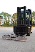 msw1200flt Eclipse 1200mm White Stainless Steel Sweeper