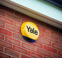 ac-pbx Yale 94dB Security Alarm Sounder & Strobe