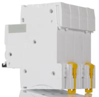 a9f54432 Schneider Electric Acti 9 iC60H MCB, 4P, 32A Curve C, 440V AC, 220 → 250V DC, 10 kA Breaking Capacity