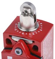 xcsd3902p20 Telemecanique Sensors XCS Series Roller Plunger Interlock Switch, 2NC/1NO, IP66, IP67, 3P, Plastic Housing