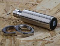 701-8244 RS PRO Inductive Threaded Barrel Proximity Sensor, M18, 5 mm Detection, PNP NO, 10 → 30 V dc