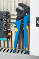 354940-1 TE Connectivity PRO-CRIMPER III Hand Ratcheting Crimp Tool Frame