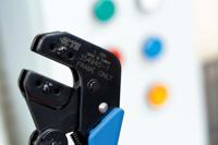 354940-1 TE Connectivity PRO-CRIMPER III Hand Ratcheting Crimp Tool Frame