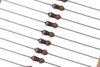 b82141a1103k000 EPCOS 10 μH ±10% Ferrite Leaded Inductor, Max SRF:25MHz, Q:55, 410mA Idc, 600mΩ Rdc, SBC