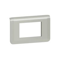 079303l Legrand 3 Gang Faceplate & Mounting Plate