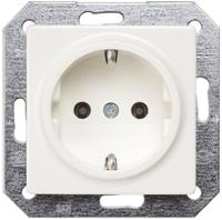 5ub1511 Siemens DELTA White 1 Gang Plug Socket, 16A, Type F - German Schuko, Indoor Use