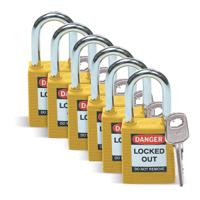 051346 Brady LOTO-8 Key Weatherproof Nylon, Steel Padlock, 6.35mm Shackle, 38.10mm Body