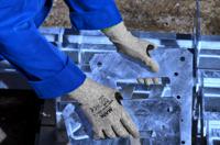 34557049 Mapa KRYTECH 557 Grey Polyethylene High Performance Polyethylene Work Gloves, Size 9, Polyurethane Coating