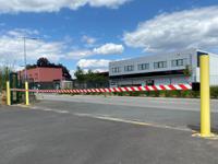 rwx1510rb Viso Black Polypropylene, Steel Wall Mount Barrier, 15m, Red/White Tape