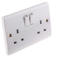 775-8065 RS PRO White 2 Gang Plug Socket, 1 Pole Poles, 13A, Type G - British, Indoor Use
