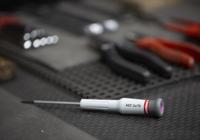aef3x75 Facom Slotted Precision Screwdriver, 3 mm Tip, 75 mm Blade, 168 mm Overall