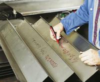 330-001 Edding Extra Fine, Fine, Medium Tip Black Marker Pen