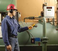 2558118 Fluke 561 Infrared Thermometer Bundle, -40°C Min, +550°C Max, ±1 % Accuracy, °C and °F Measurements