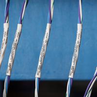 m7-094-1-342 Brady B-342 Black on White Heatshrink Labels, 25.40 mm Width, 4.62mm Label Length, 25.4mm Label Width