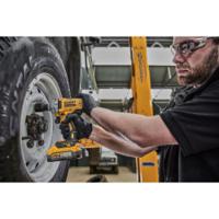 dcf891h2t-gb DeWALT 1/2 in 18V, 5Ah Impact Wrench Type G - British 3-Pin
