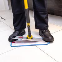 r050669 Rubbermaid Commercial Products Black, Yellow Mop Handle, 1.42m, for use with Industry, Microfibre Floor Cleaning System