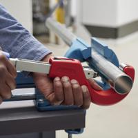 90-31-03-bk Knipex Pipe Cutter 6 → 35 mm, Cuts Plastic