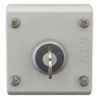 216526-m22-wrskc11i Eaton Stay Put Control Station Switch - SPDT, Plastic, 1 Cutouts, Black, IP66