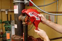 cgv-7 Brady Red 2-Lock ABS Gate Valve Lockout, 9.65mm Shackle, 178mm Attachment