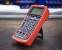 174-9556 RS PRO 133 Current & Voltage Calibrator, Max Voltage 20V, Max Current 24mA