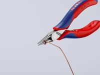 35-32-115 Knipex 35 32 Long Nose Pliers, 115 mm Overall, Straight Tip, 22,5mm Jaw